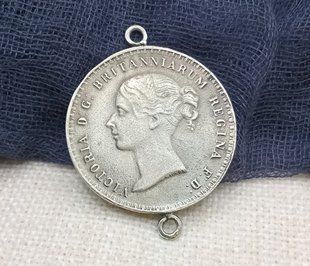 Дукач-кулон Вікторія Уна та лев, 40мм, срібло античне (43291) 43291 фото