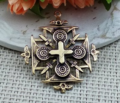 Зґардовий рівнокінцевий хрест Щит, 38мм, латунь (24763) 24763 фото