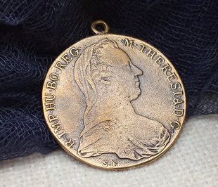 Кулон дукач Мария Терезия, 40мм, бронза античная (25382) 25382 фото