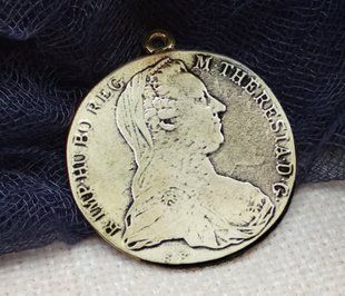 Кулон дукач Мария Терезия, 40мм, латунь (25383) 25383 фото